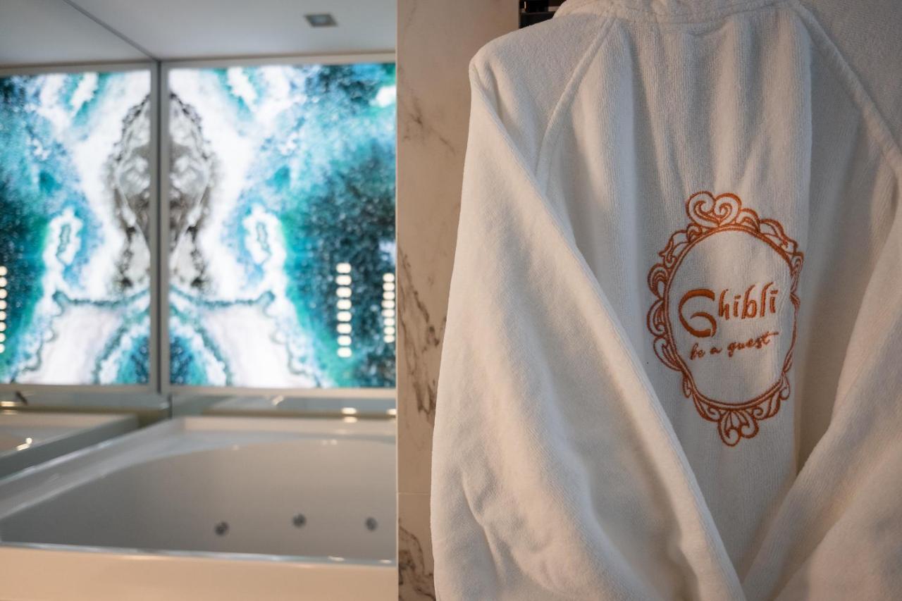 Ghibli Hotel Чивитанова Марке Екстериор снимка